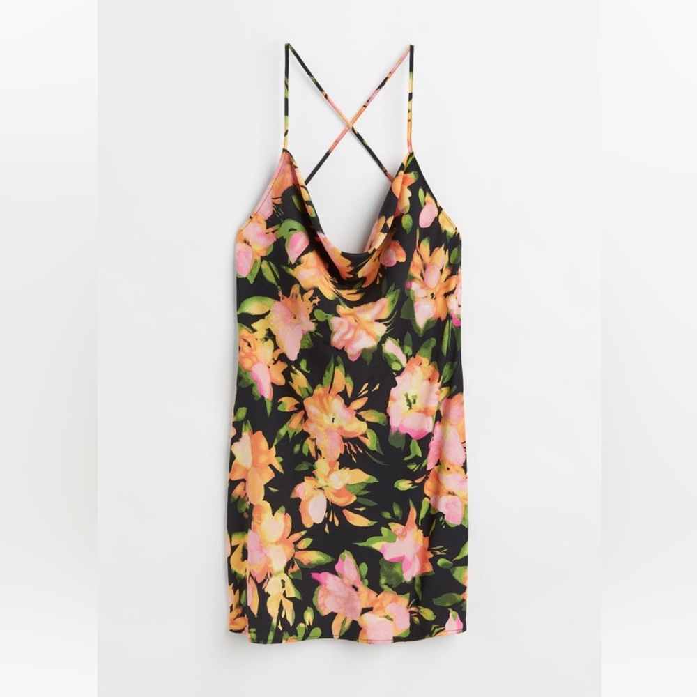 H&M floral slip dress. Never worn. Size medium